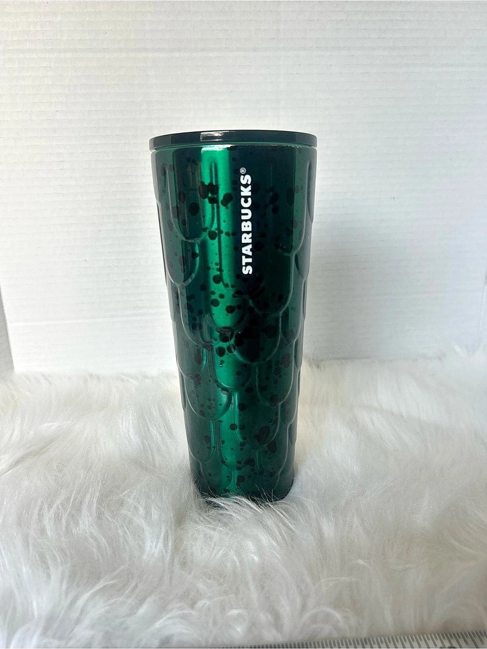 Starbucks Dragon Scale Green Textured Tumbler with Lid